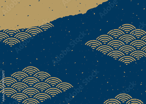 ダメージのあるラフな波の和柄金と紺色