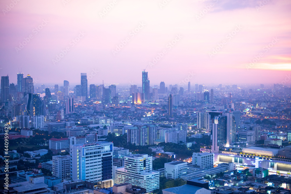 Fototapeta premium City skyline background for blog banner