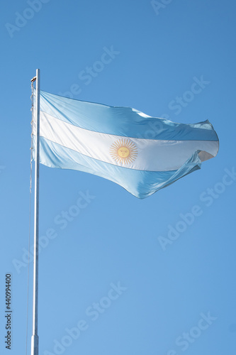 Bandera argentina en mástil