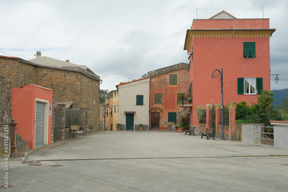 La frazione di Costa nel territorio comunale di Framura, Italia.