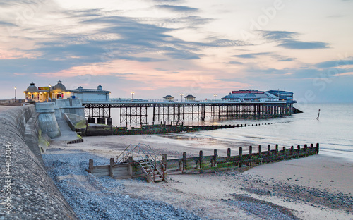 Dusk over Cromer pier © Jason Wells