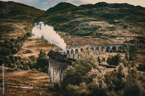 Glenfinnan viaduct photo