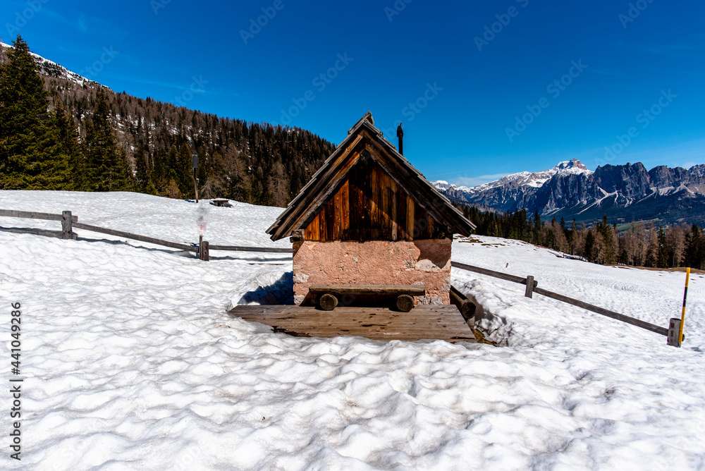 2021 05 08 Cortina small hut in the dolomites