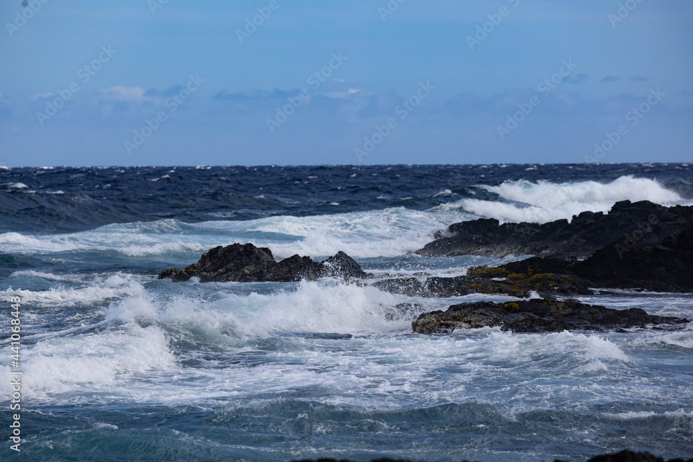 waves crashing on rocks 4