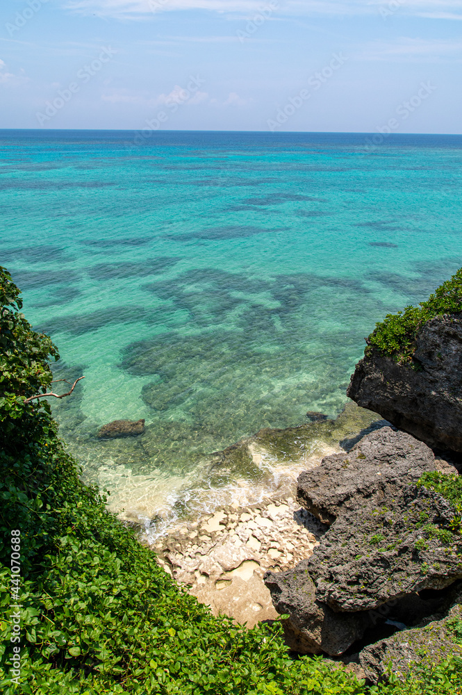 南国沖縄の美しい海