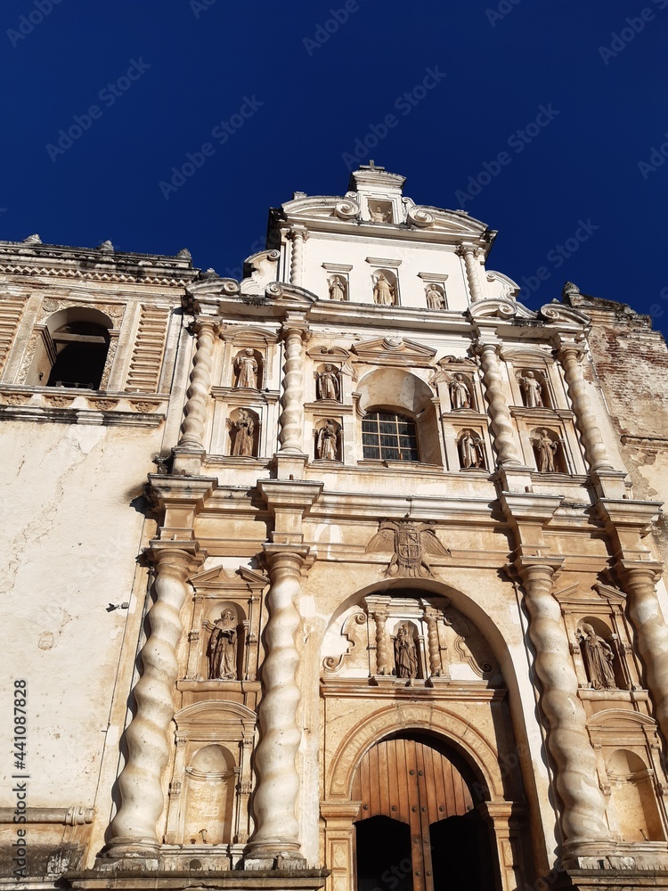Obraz premium church of st mary of the holy sepulchre city