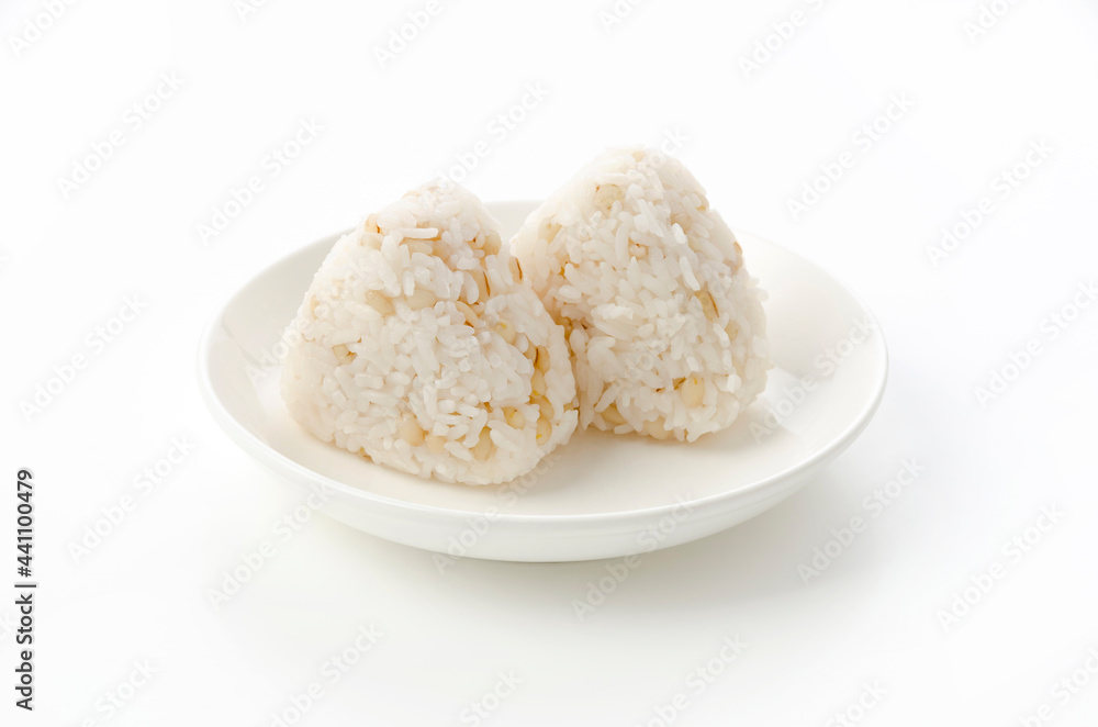 もち麦ご飯のおむすび もち麦ご飯のおむすび