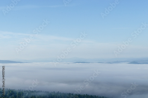 poranek mgła Bieszczady 