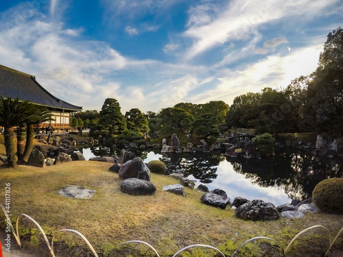 日本　京都　世界遺産　紅葉　秋　景色　四季
オレンジ　赤　イエロー