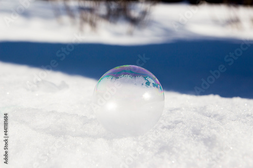 Magische Eisseifenblasen (Magic Frozen Soap Bubbles) © alixxgirl