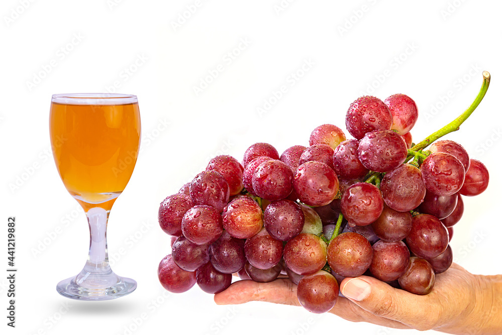 Fresh grapes are beautiful and perfect, suitable for healthy eating, healthy fruit.