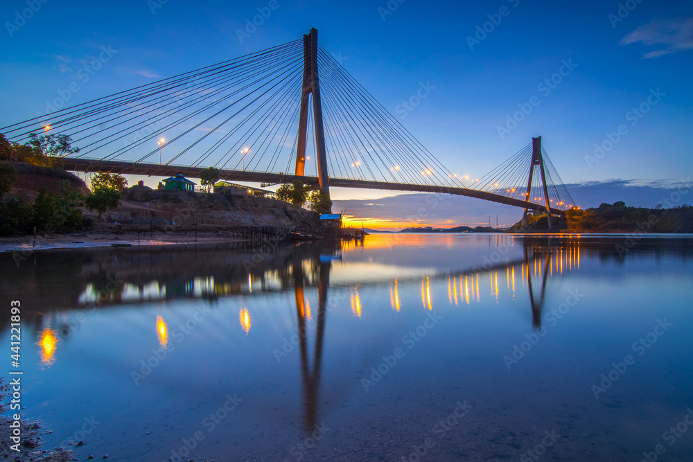 Fototapeta premium Barelang bridge at sunrise 