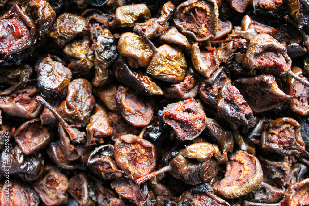 Dried pears. Dried fruit. Brown pears. Dry pear halves. Dried pears. Dried fruit. Brown pears. Dry pear halves.