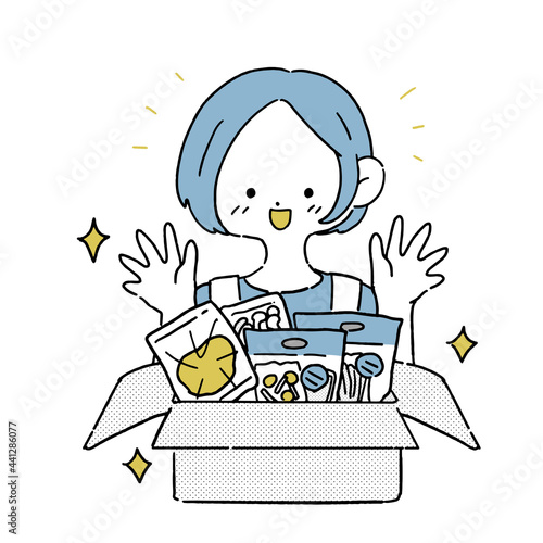 ミールキットに喜ぶ主婦_01　時短家事　料理　シンプル