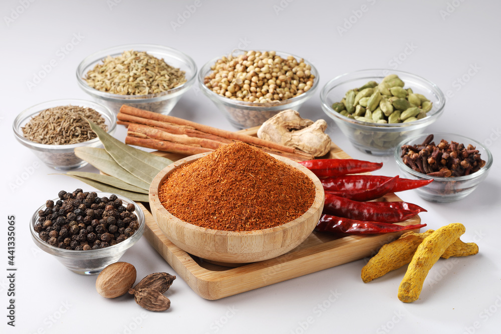 Indian garam masala powder and whole ingredients spices for curry - obrazy, fototapety, plakaty 
