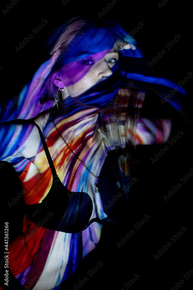 lightpainting portrait, new art direction, long exposure photo without photoshop, light drawing at long exposure
lightpainting portrait, new art direction, long exposure photo without photoshop, light drawing at long exposure