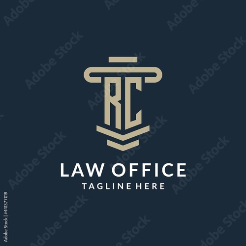 RC initial logo monogram with simple luxury pillar line vector design