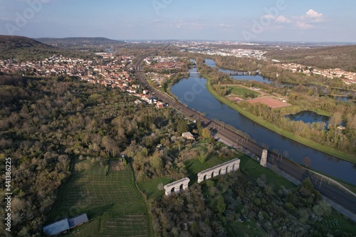 Vue Aérienne de l'Aqueduc Romain à Ars-sur-Moselle (Moselle France)