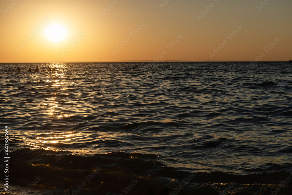 Obraz premium sunset over the sea