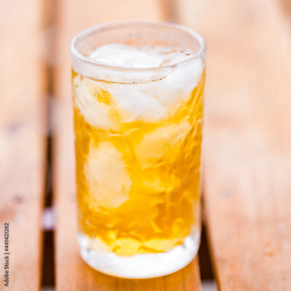 麦茶 氷 縁台 縁側 【 夏 イメージ 】 麦茶 氷 縁台 縁側 【 夏 イメージ 】