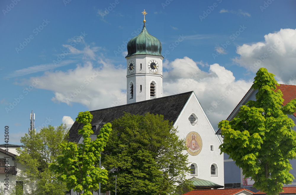 Schönes Bruckmühl: Katholische Kirche