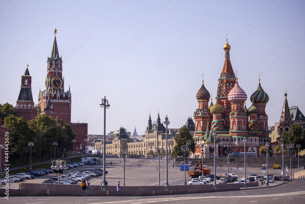 St. Basil's Cathedral in Moscow, view from all sides