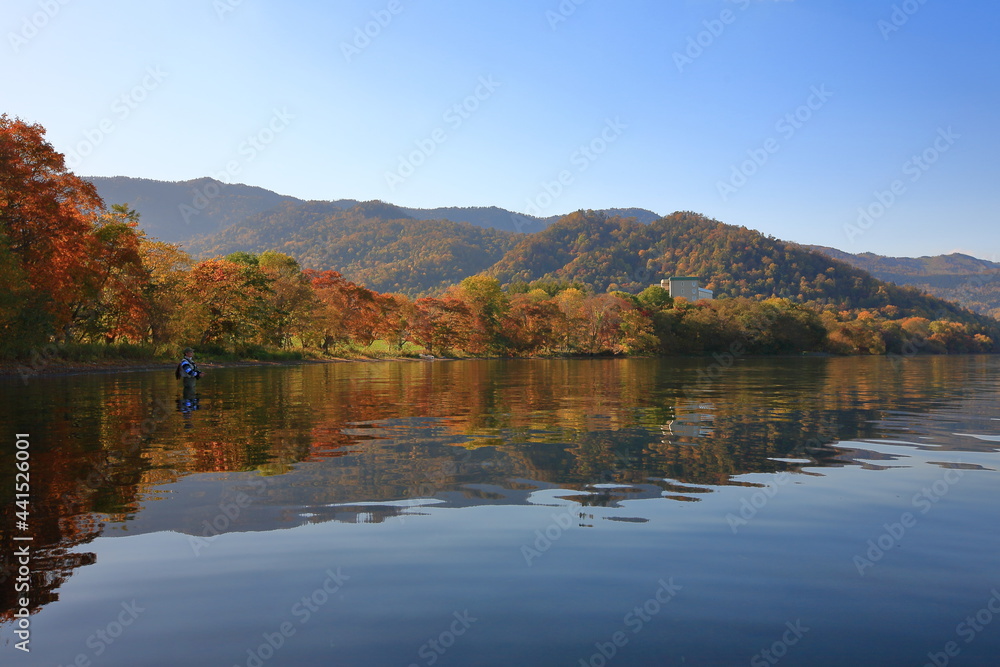 lake Kussharo, autumn 秋の屈斜路湖
