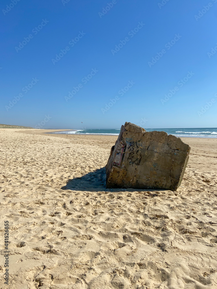 Bunker sur une plage du Cap Ferret, Gironde Bunker sur une plage du Cap Ferret, Gironde