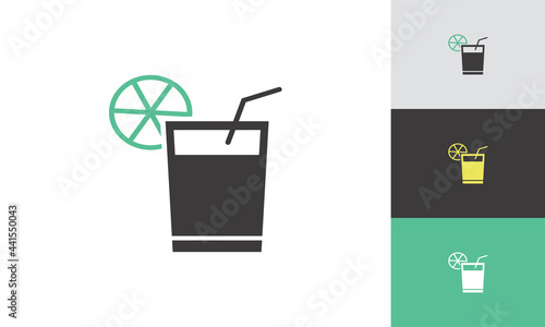 Water Cocktail   Juice glass icon isolated on the white background