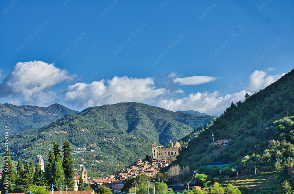 Dolceacqua, ligurie, Italie Dolceacqua, ligurie, Italie