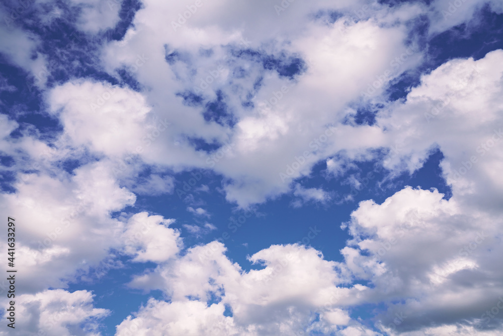 Fototapeta premium Beautiful white clouds in blue sky background