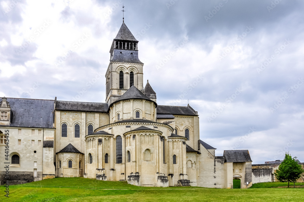 Fontevraud-l'Abbaye is the best preserved collection of monastery buildings in the world and has a very rich history. The abbey has no order but is of Benedictine inspiration