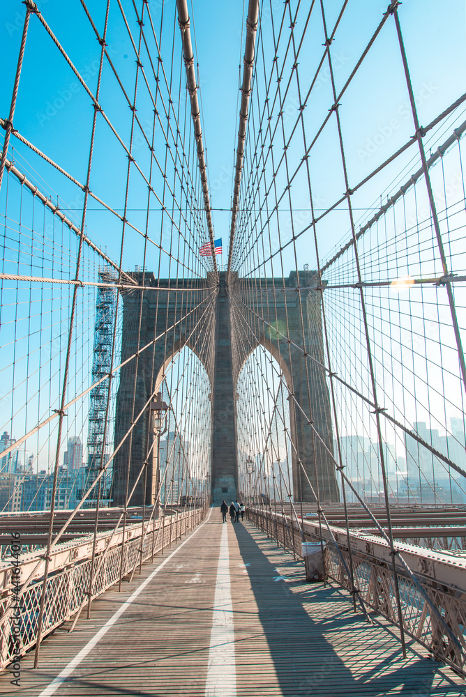 Fototapeta premium Beautiful day to walk across the Brooklyn Bridge.