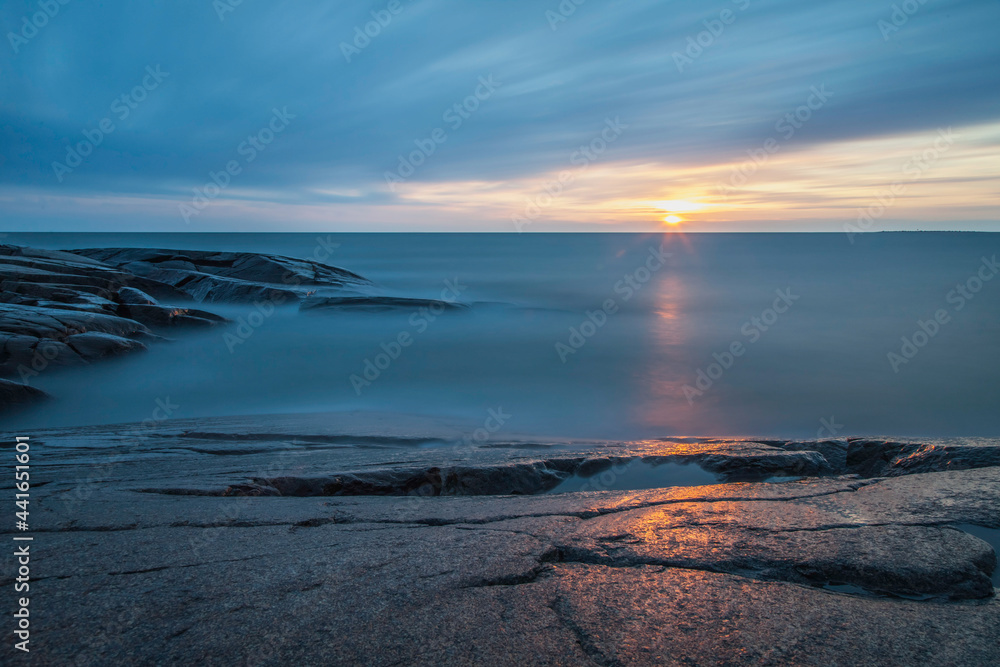 Obraz premium sunset over the sea