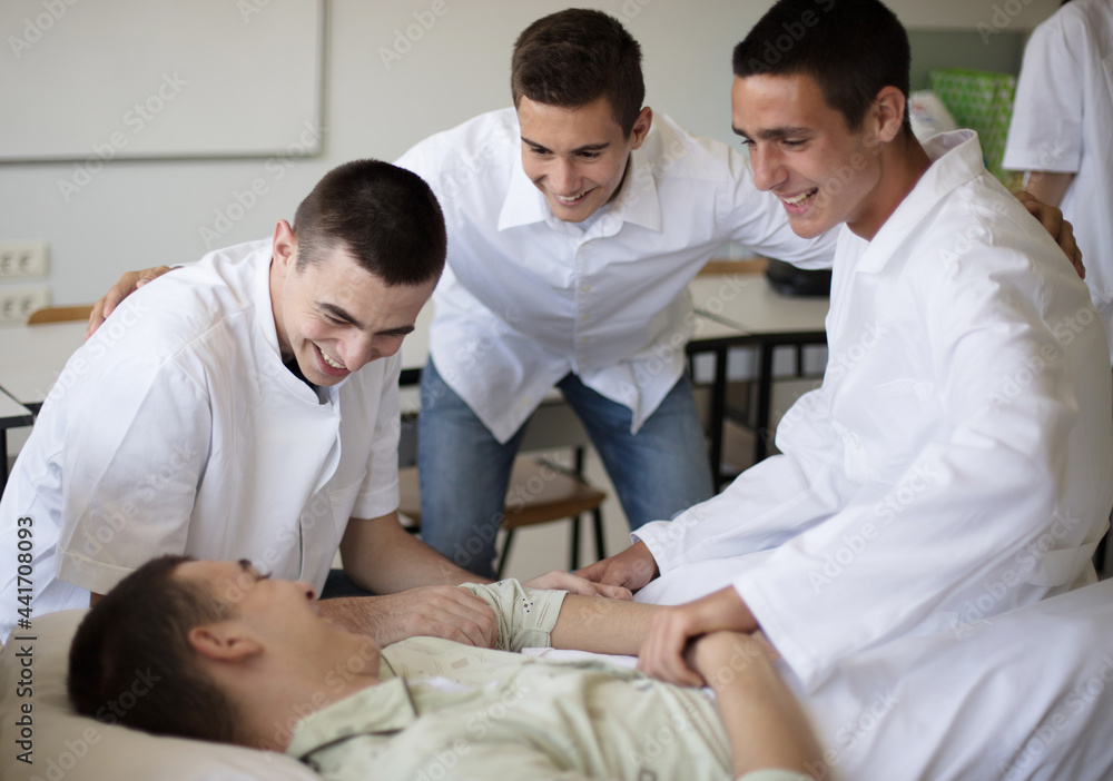 © liderina - Family and friends visiting patient. © liderina - Family and friends visiting patient.