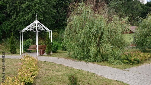 Wallpaper Mural gazebo in the garden Torontodigital.ca