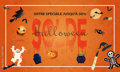 affiche pour indiquer les soldes jusqu'à moins 50% pendant la période d'halloween en noir et rouge sur un fond orange avec une sorcière, squelette, citrouille, chauve souris