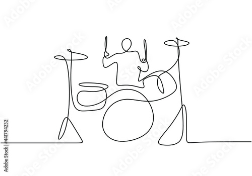Drummer continuous line dra...