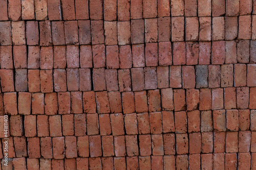 Ceglana ściana, stare zniszczone tło, ciekawa tekstura.