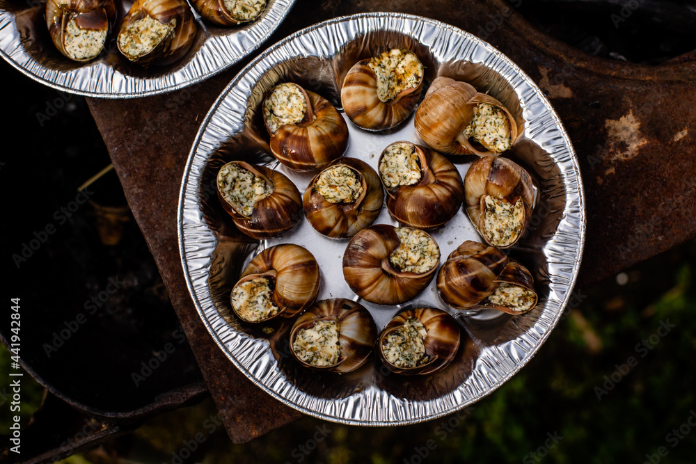 Catalan food. Snails from the barbecue, in Catalan Cargols a la Llauna
