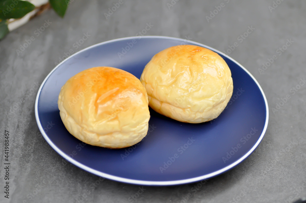 bun or perilla bun, cream bun