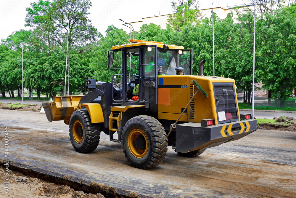 equipment for road repair and construction equipment for road repair and construction