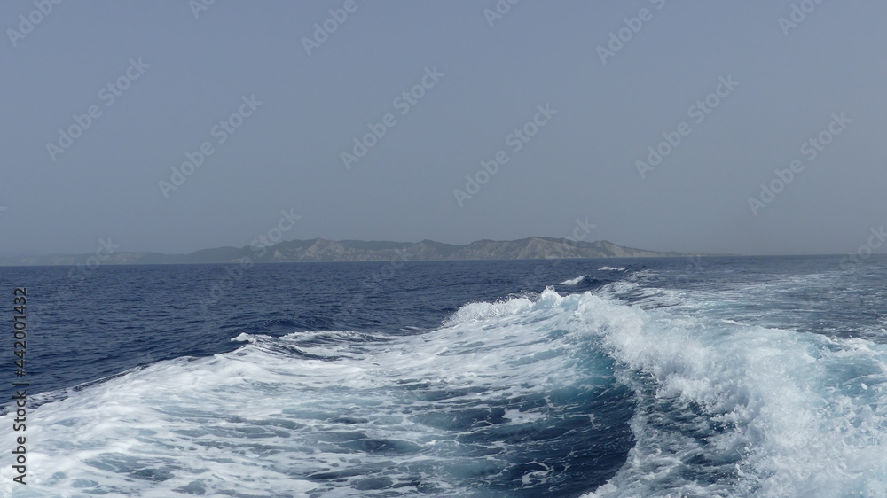 Naklejka premium waves on the sea