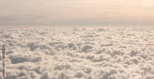 Fototapeta Naklejka Na Ścianę i Meble -  view of the clouds
