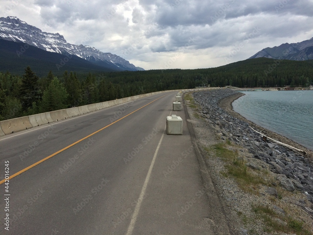 Lake Minnewanka loop north of Banff Lake Minnewanka loop north of Banff