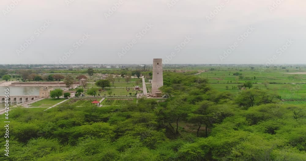 Aerial Shot Of Landmark Monument And Tower At Hiran Minar In Punjabi, Pakistan Aerial Shot Of Landmark Monument And Tower At Hiran Minar In Punjabi, Pakistan