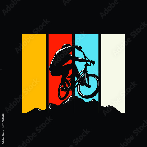 Foto Papa cycling on the mountain vintage t-shirt design.