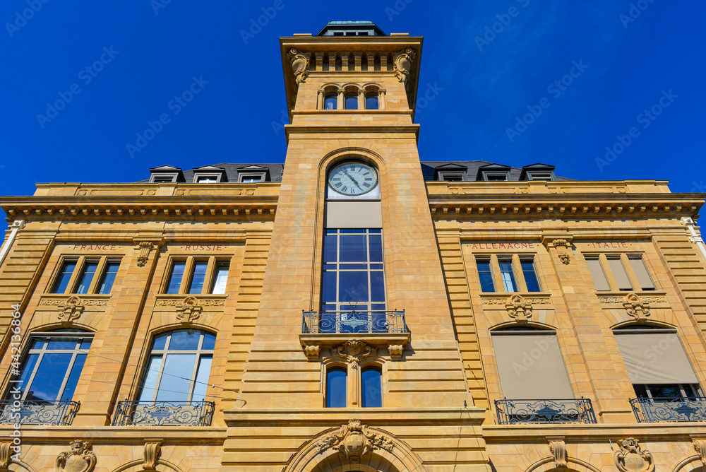 Fototapeta premium Hauptpost Neuenburg / Neuchâtel 