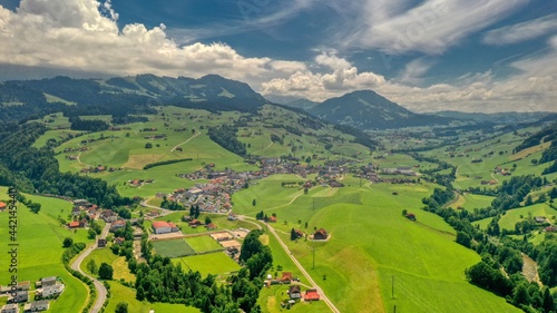 Ein Blick Richtung Hasle im Entlebuch, Kanton Luzern, Schweiz (Juni 2021) photo