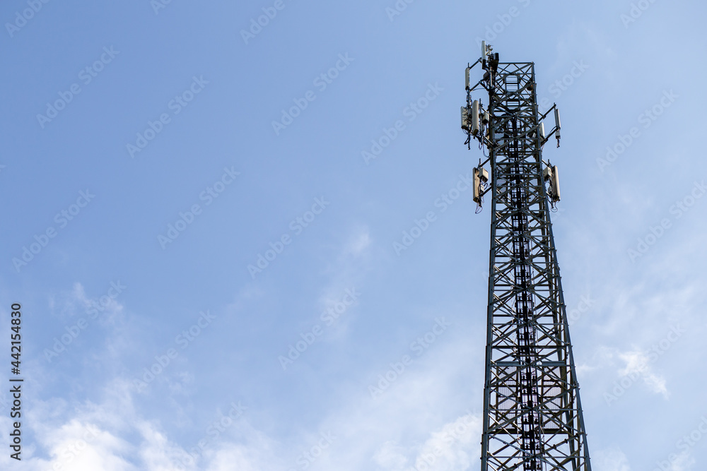 transmitter atop a cell phone pole About to be upgraded from 4g to 5g. High-risk electrical engineer job in Thailand. transmitter atop a cell phone pole About to be upgraded from 4g to 5g. High-risk electrical engineer job in Thailand.